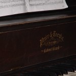 Picture of the piano at Mr. Spot's Chai House, Ballard, Washington &copy; Mahalie Pech